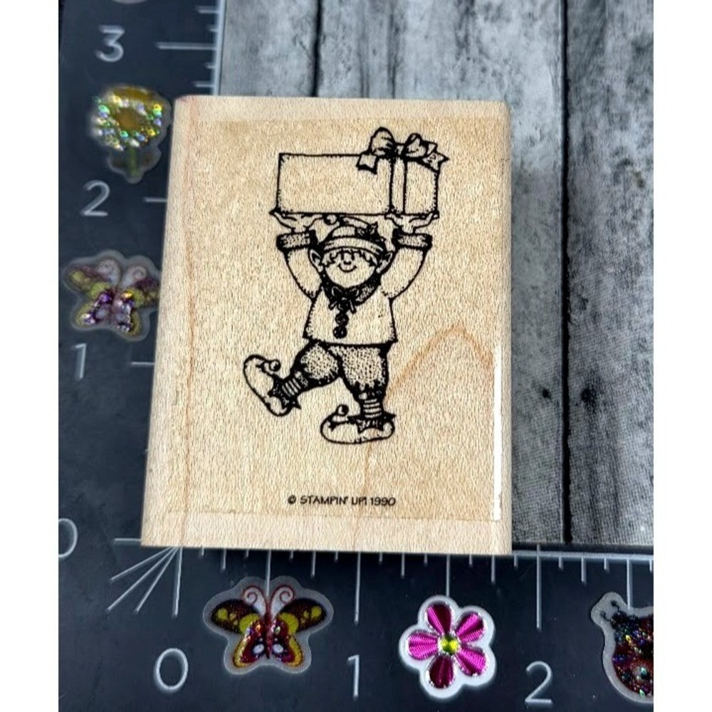 Stampin' Up! Elf Carrying Present Gift 1990 Rubber Stamp Wood #Q87